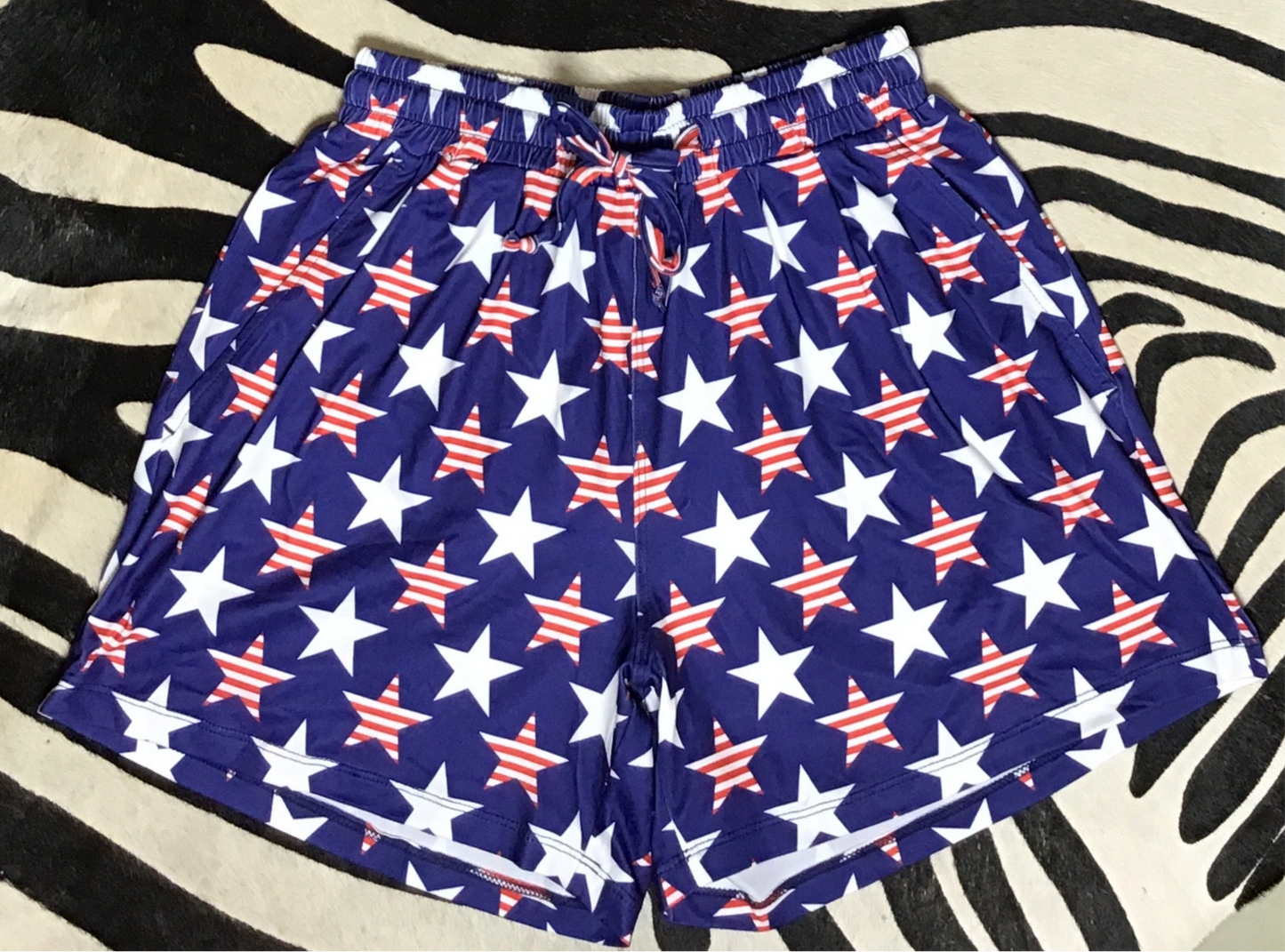 Star lounge shorts